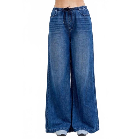 Judy Blue Blue Wide Leg Jeans - Picture 2 of 5